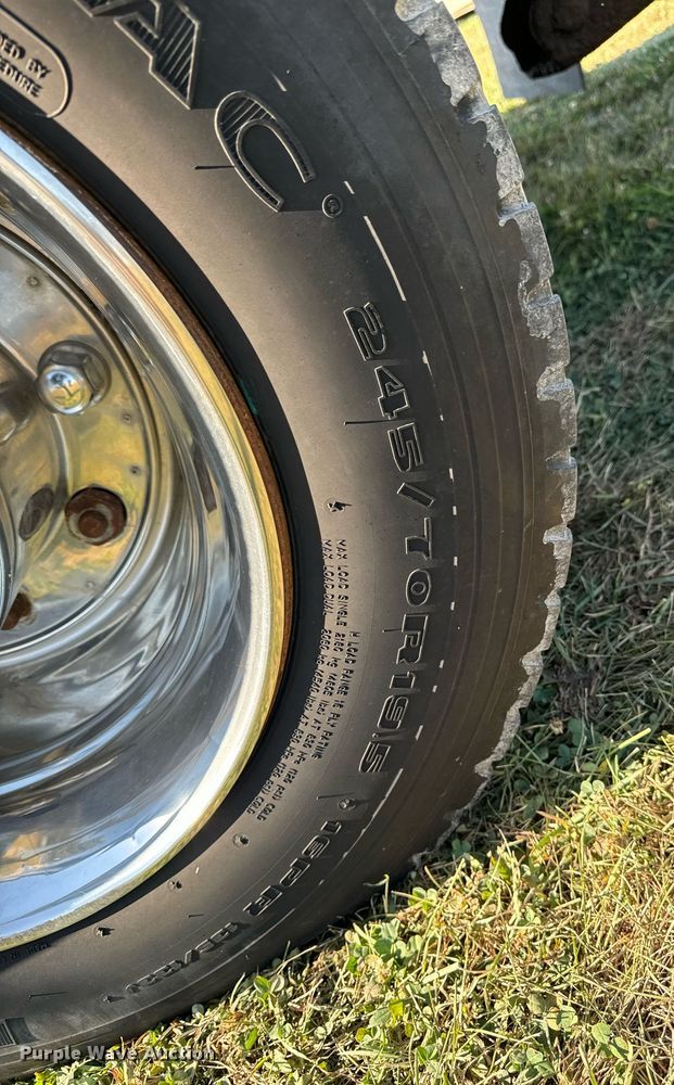 image for item EG6766 2000 Chevrolet C6500 rollback truck