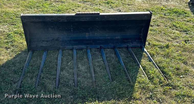 image for item EG6773 Notch MFG 66 MF skid steer manure forks
