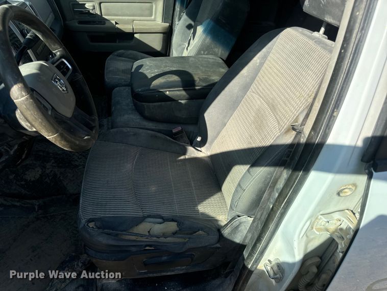 image for item EH7039 2011 Dodge Ram 1500 Quad Cab pickup truck