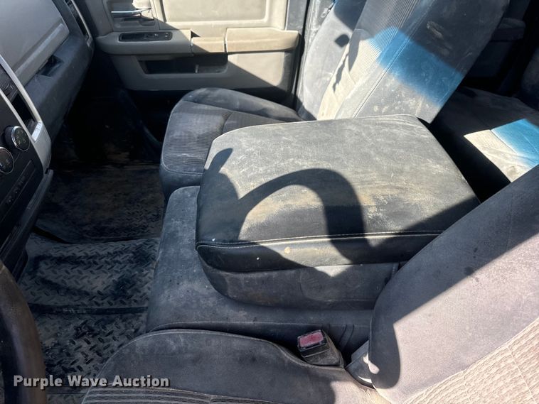 image for item EH7039 2011 Dodge Ram 1500 Quad Cab pickup truck