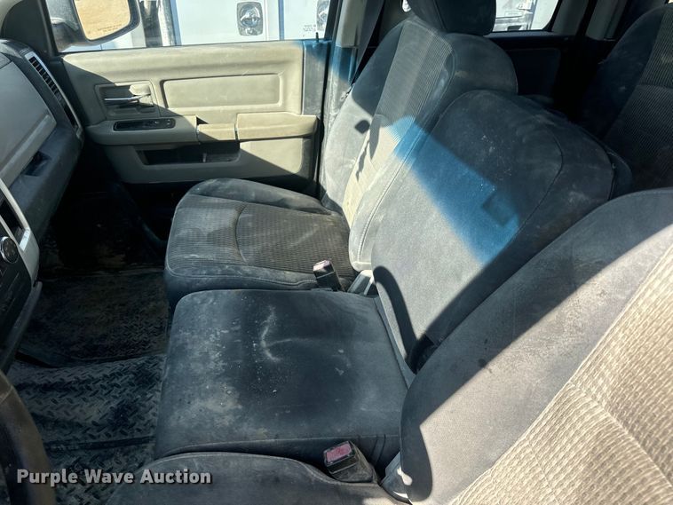 image for item EH7039 2011 Dodge Ram 1500 Quad Cab pickup truck