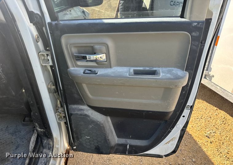 image for item EH7039 2011 Dodge Ram 1500 Quad Cab pickup truck