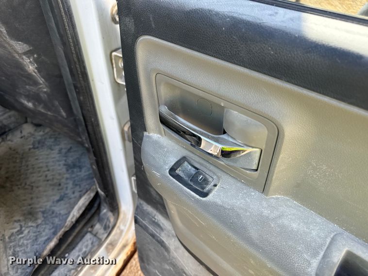 image for item EH7039 2011 Dodge Ram 1500 Quad Cab pickup truck