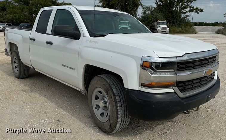 image for item EH7061 2017 Chevrolet  Silverado 1500 Double Cab pickup truck