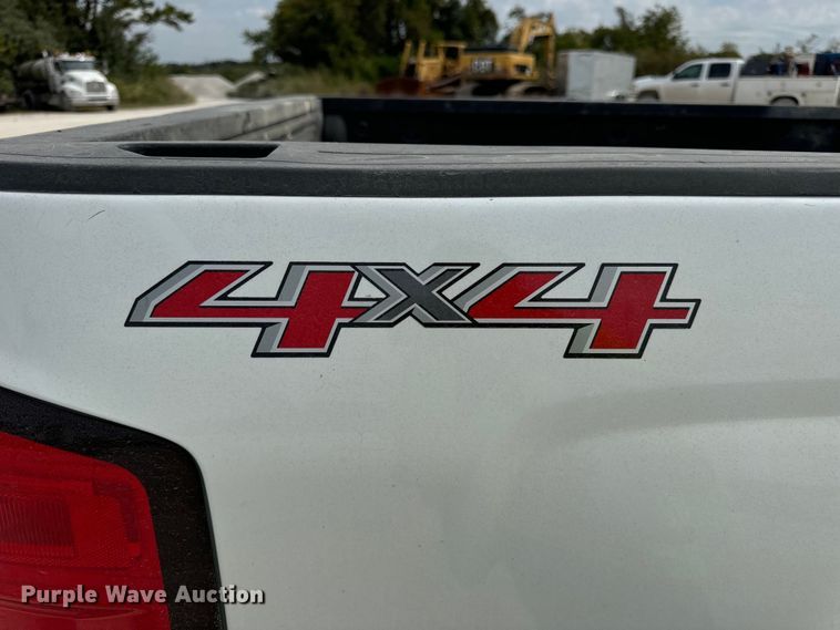 image for item EH7061 2017 Chevrolet  Silverado 1500 Double Cab pickup truck