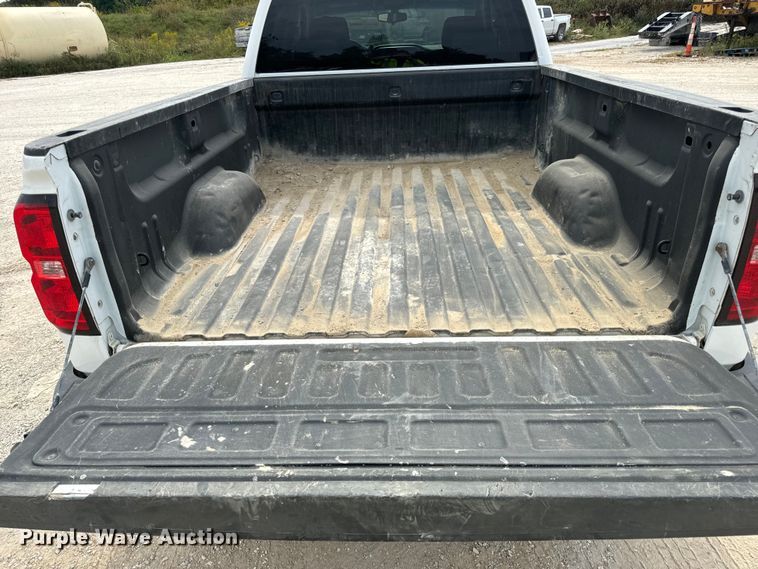 image for item EH7061 2017 Chevrolet  Silverado 1500 Double Cab pickup truck