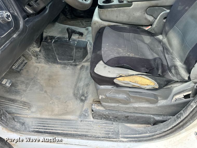 image for item EH7061 2017 Chevrolet  Silverado 1500 Double Cab pickup truck