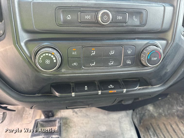 image for item EH7061 2017 Chevrolet  Silverado 1500 Double Cab pickup truck