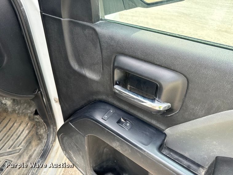 image for item EH7061 2017 Chevrolet  Silverado 1500 Double Cab pickup truck