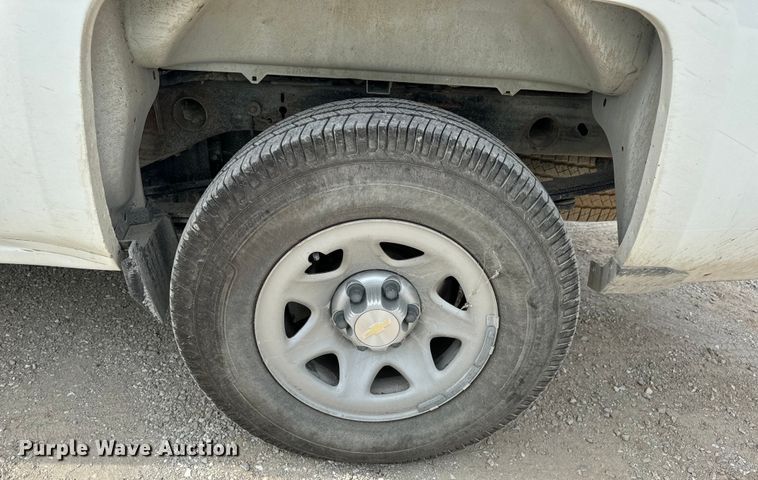 image for item EH7061 2017 Chevrolet  Silverado 1500 Double Cab pickup truck