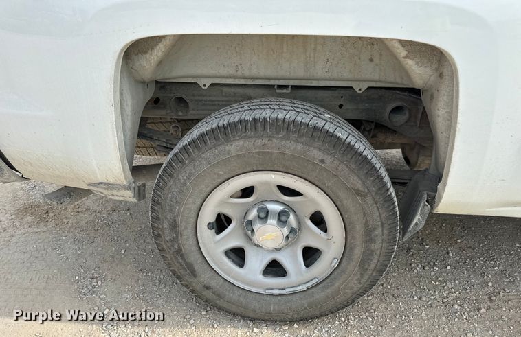 image for item EH7061 2017 Chevrolet  Silverado 1500 Double Cab pickup truck