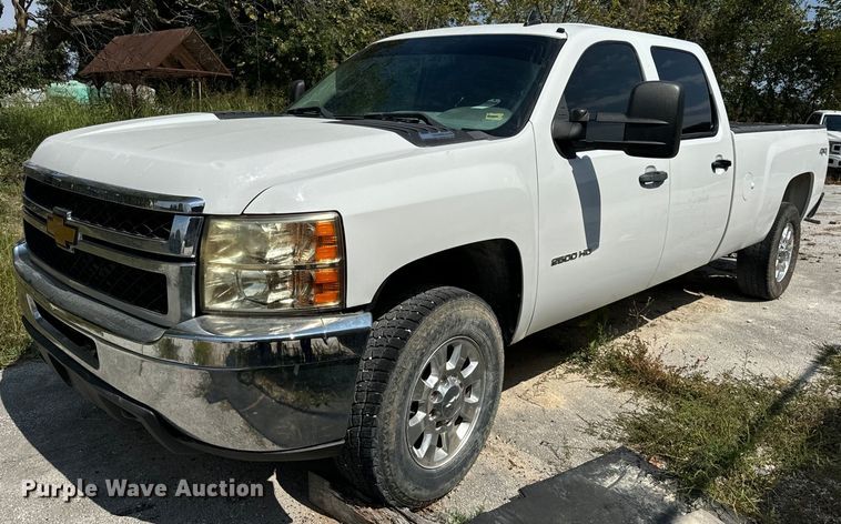 image for item EH7064 2014 Chevrolet  Silverado 2500HD Crew Cab pickup truck