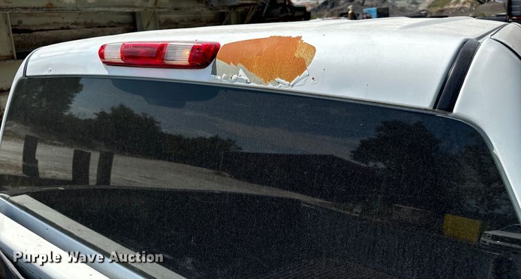 image for item EH7064 2014 Chevrolet  Silverado 2500HD Crew Cab pickup truck