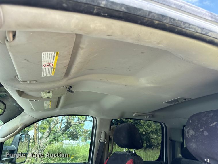 image for item EH7064 2014 Chevrolet  Silverado 2500HD Crew Cab pickup truck