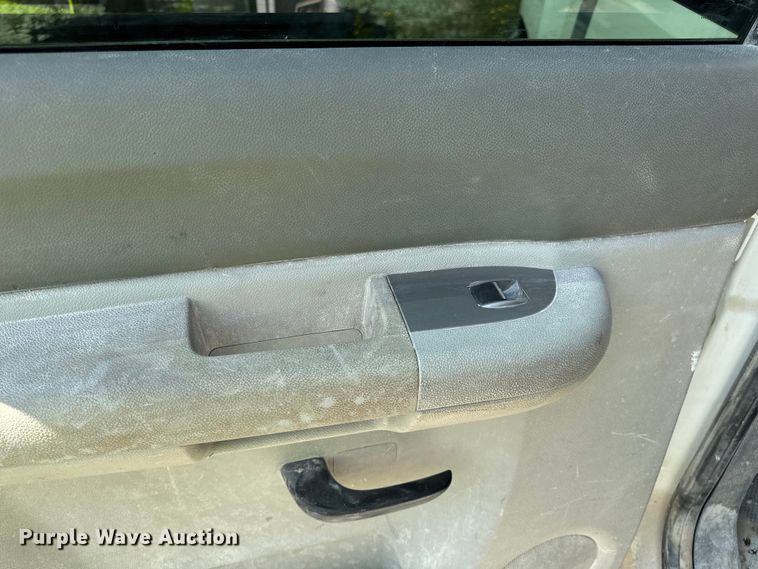 image for item EH7064 2014 Chevrolet  Silverado 2500HD Crew Cab pickup truck