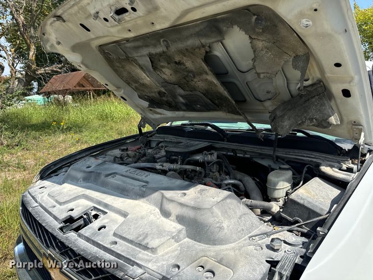 image for item EH7064 2014 Chevrolet  Silverado 2500HD Crew Cab pickup truck