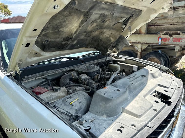 image for item EH7064 2014 Chevrolet  Silverado 2500HD Crew Cab pickup truck