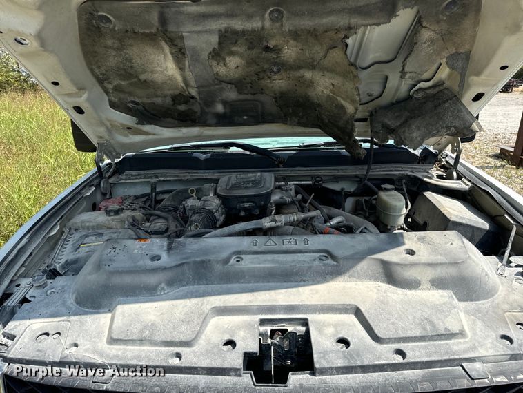 image for item EH7064 2014 Chevrolet  Silverado 2500HD Crew Cab pickup truck