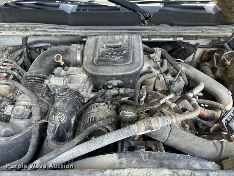 image for item EH7064 2014 Chevrolet  Silverado 2500HD Crew Cab pickup truck