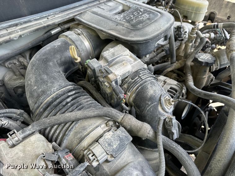 image for item EH7064 2014 Chevrolet  Silverado 2500HD Crew Cab pickup truck