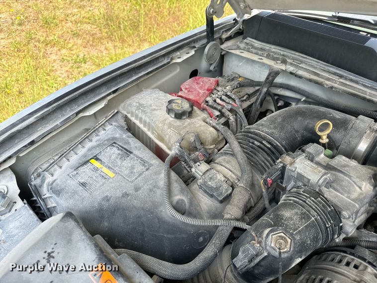 image for item EH7064 2014 Chevrolet  Silverado 2500HD Crew Cab pickup truck