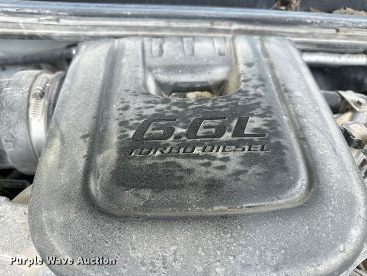 image for item EH7064 2014 Chevrolet  Silverado 2500HD Crew Cab pickup truck