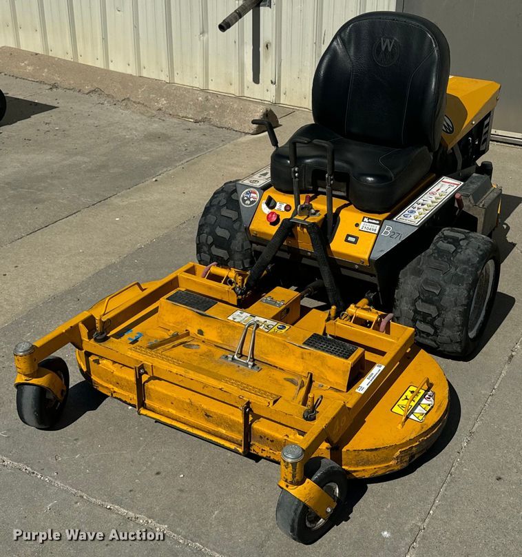 image for item EI4044 2022 Walker B27i ZTR lawn mower