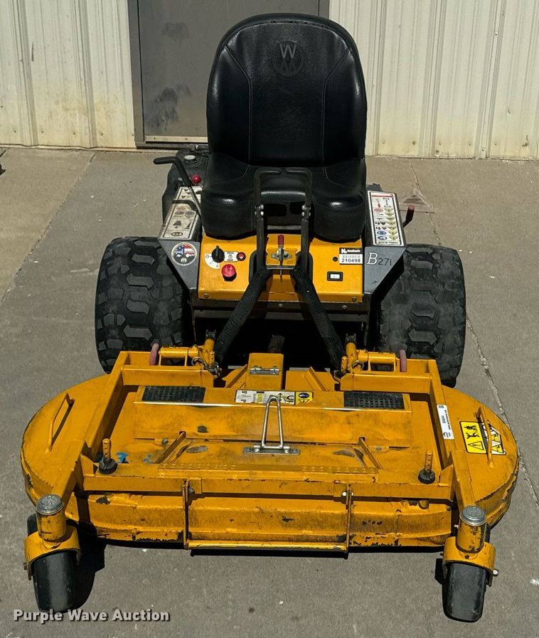 image for item EI4044 2022 Walker B27i ZTR lawn mower