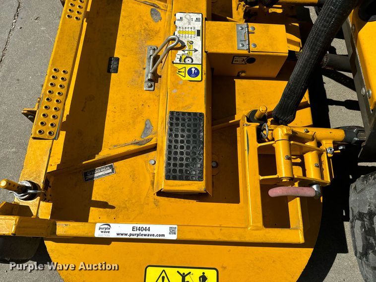 image for item EI4044 2022 Walker B27i ZTR lawn mower