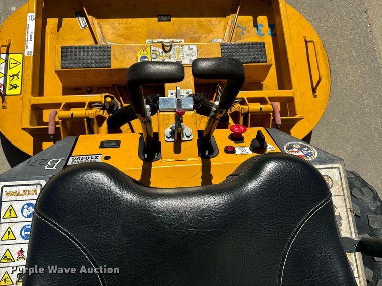 image for item EI4044 2022 Walker B27i ZTR lawn mower