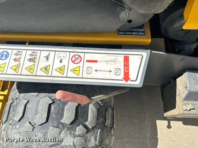 image for item EI4044 2022 Walker B27i ZTR lawn mower