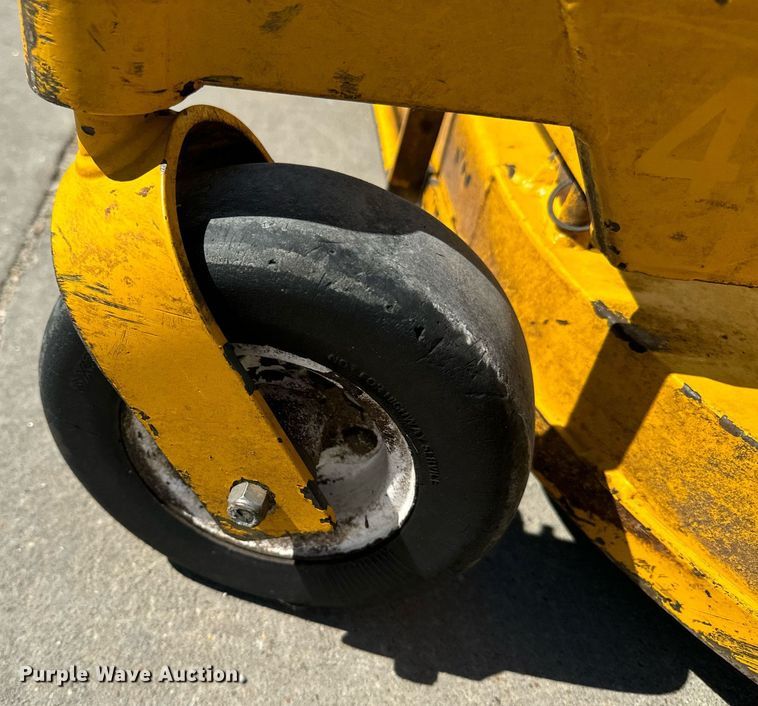 image for item EI4044 2022 Walker B27i ZTR lawn mower