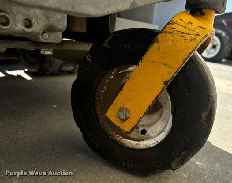 image for item EI4044 2022 Walker B27i ZTR lawn mower