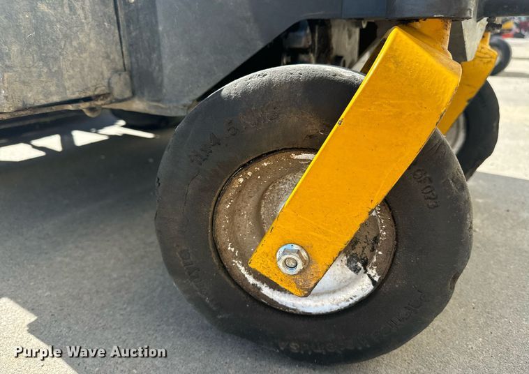 image for item EI4044 2022 Walker B27i ZTR lawn mower