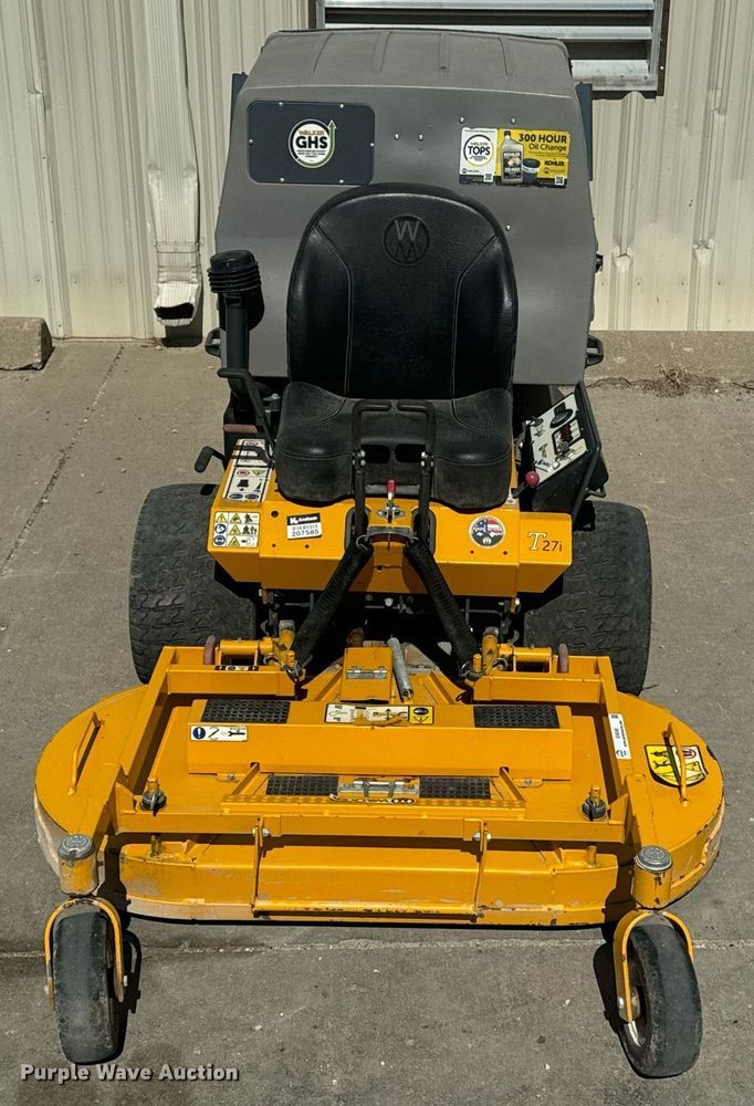 image for item EI4046 2022 Walker T27i ZTR lawn mower