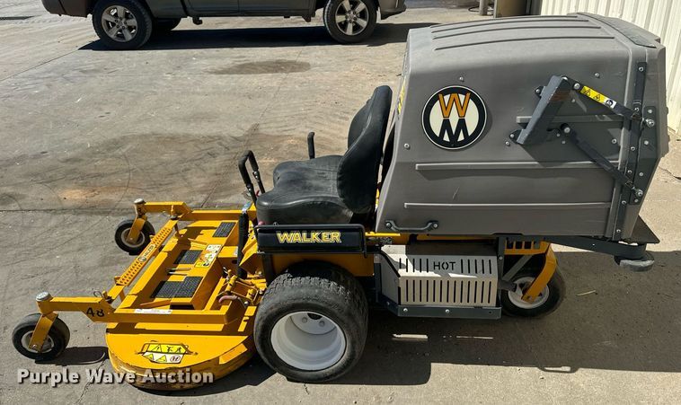 image for item EI4046 2022 Walker T27i ZTR lawn mower