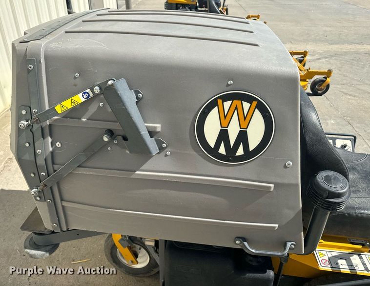 image for item EI4046 2022 Walker T27i ZTR lawn mower