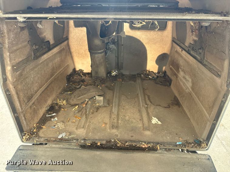 image for item EI4046 2022 Walker T27i ZTR lawn mower