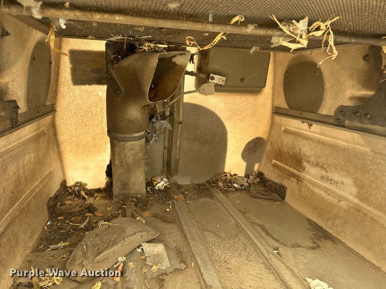 image for item EI4046 2022 Walker T27i ZTR lawn mower