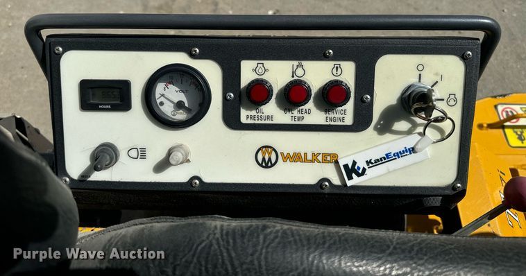 image for item EI4046 2022 Walker T27i ZTR lawn mower