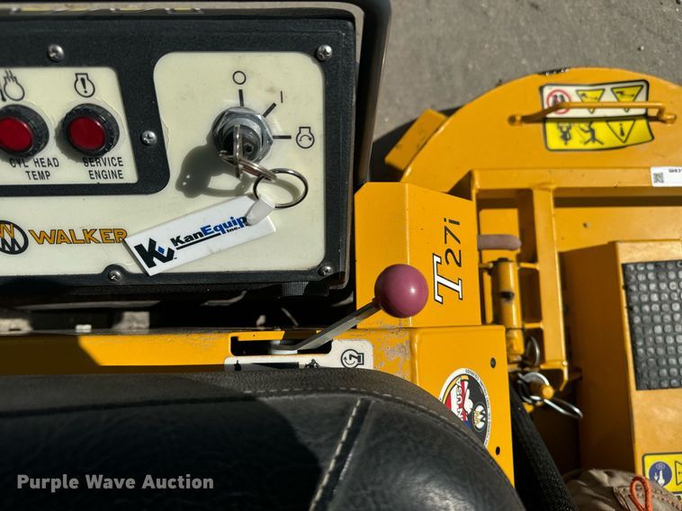 image for item EI4046 2022 Walker T27i ZTR lawn mower