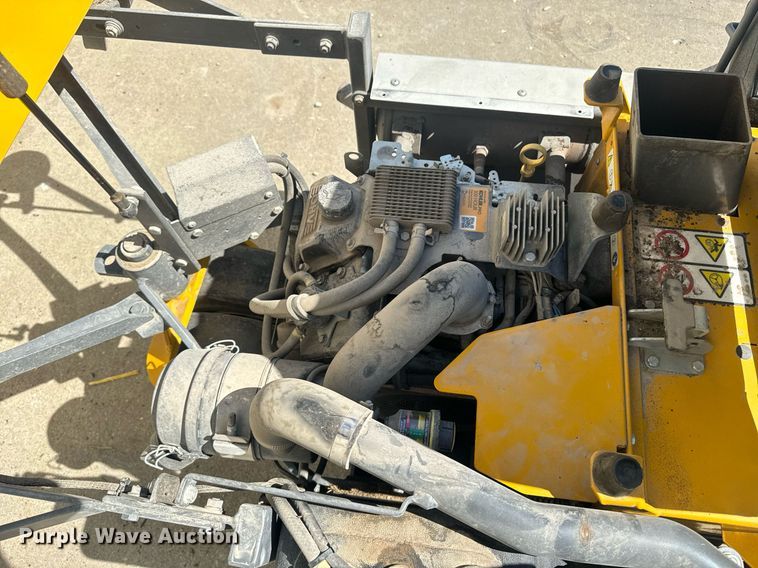 image for item EI4046 2022 Walker T27i ZTR lawn mower