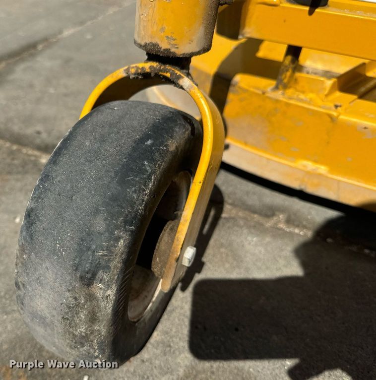 image for item EI4046 2022 Walker T27i ZTR lawn mower