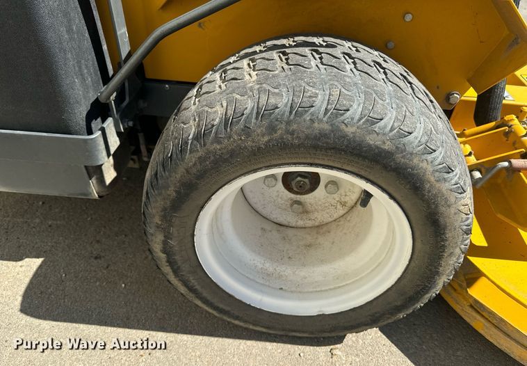 image for item EI4046 2022 Walker T27i ZTR lawn mower