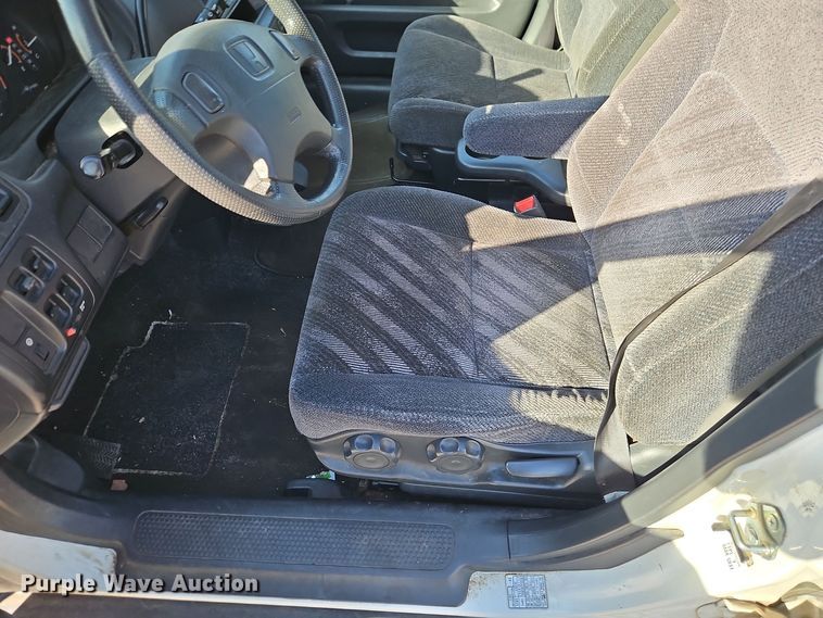 image for item EI8314 2000 Honda CR-V SUV