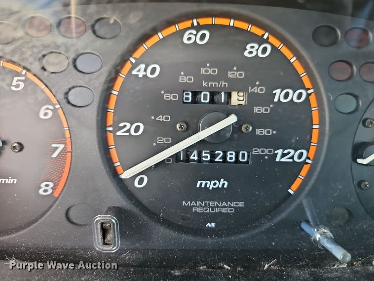 image for item EI8314 2000 Honda CR-V SUV