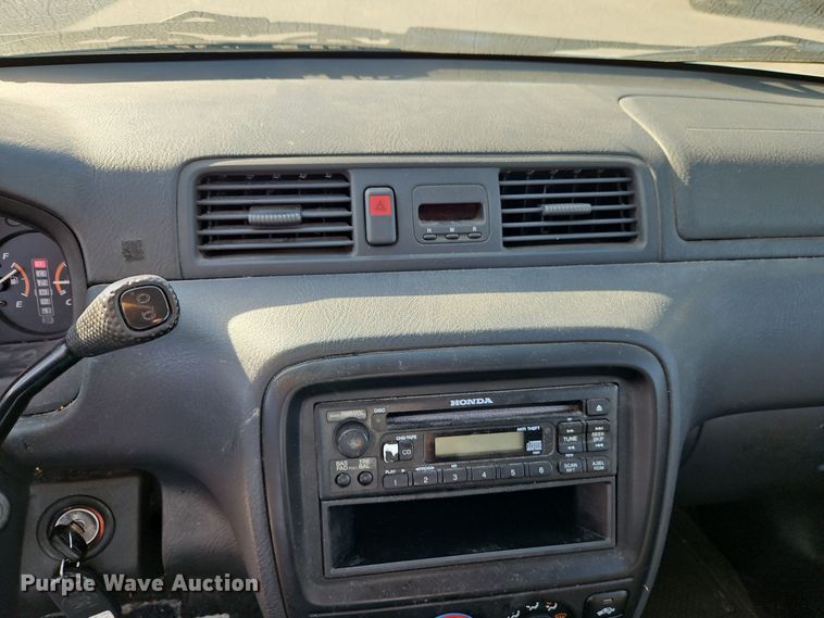 image for item EI8314 2000 Honda CR-V SUV