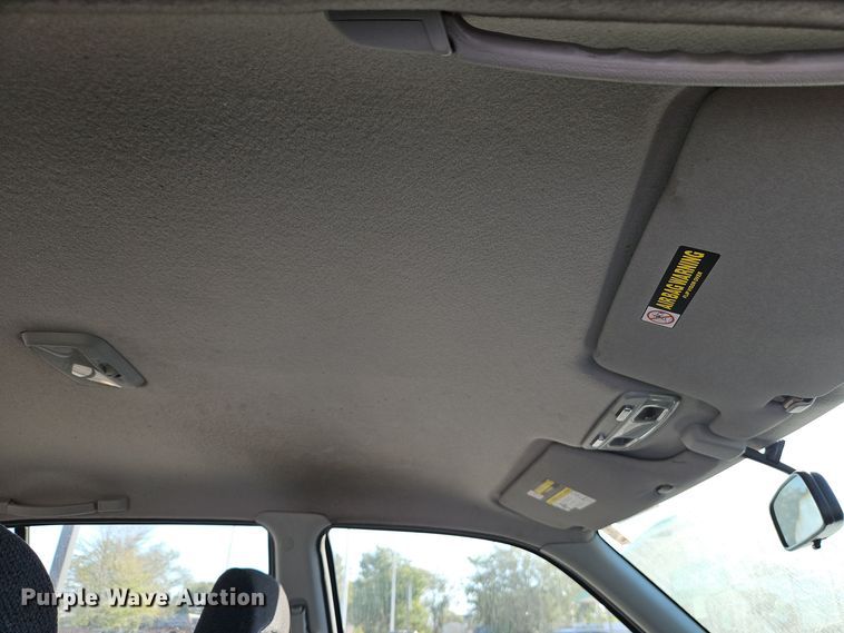 image for item EI8314 2000 Honda CR-V SUV