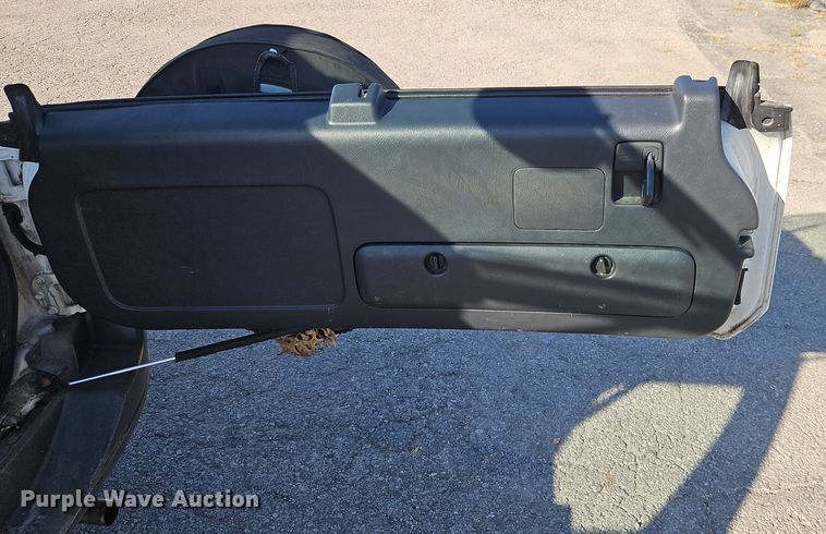 image for item EI8314 2000 Honda CR-V SUV