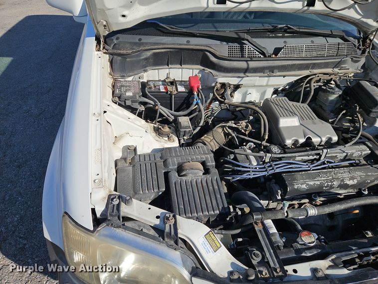 image for item EI8314 2000 Honda CR-V SUV